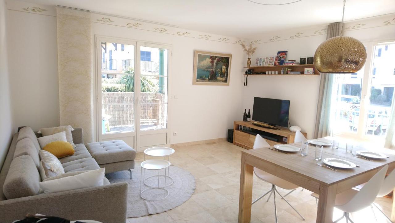 Appartement Premium T3 Residence Piscine La Croix-Valmer Exteriör bild